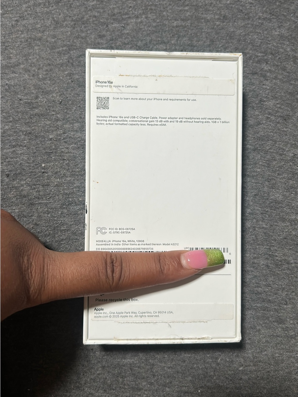 Apple iPhone16e empty Box - Picture 2 of 3